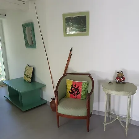 D'hotes Au Pere Louis Panzió